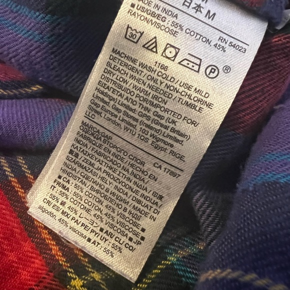 GAP Red and Blue Plaid Button Down Shirt - Picture 3 of 5